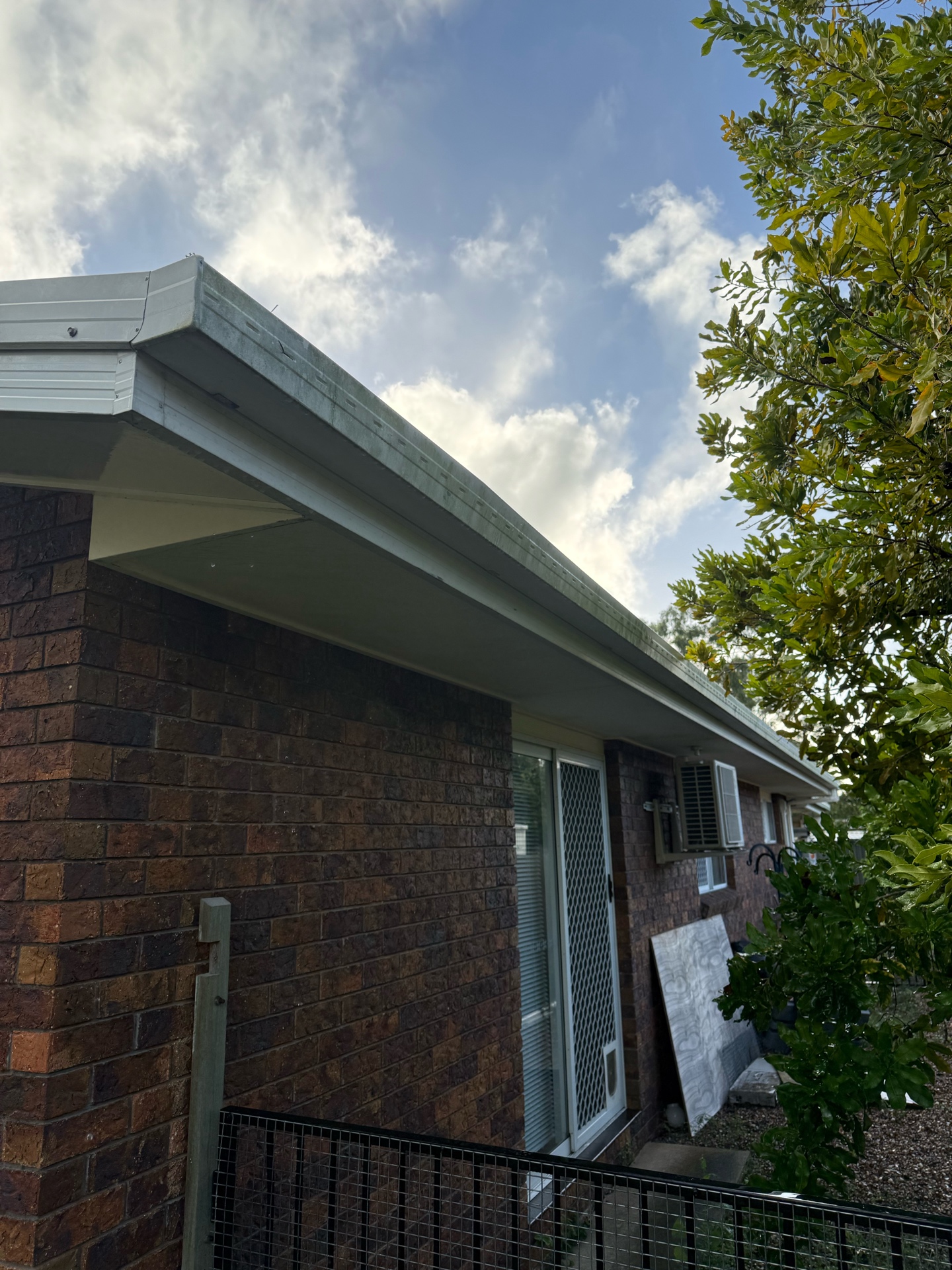 Gutters & Fascia - Before